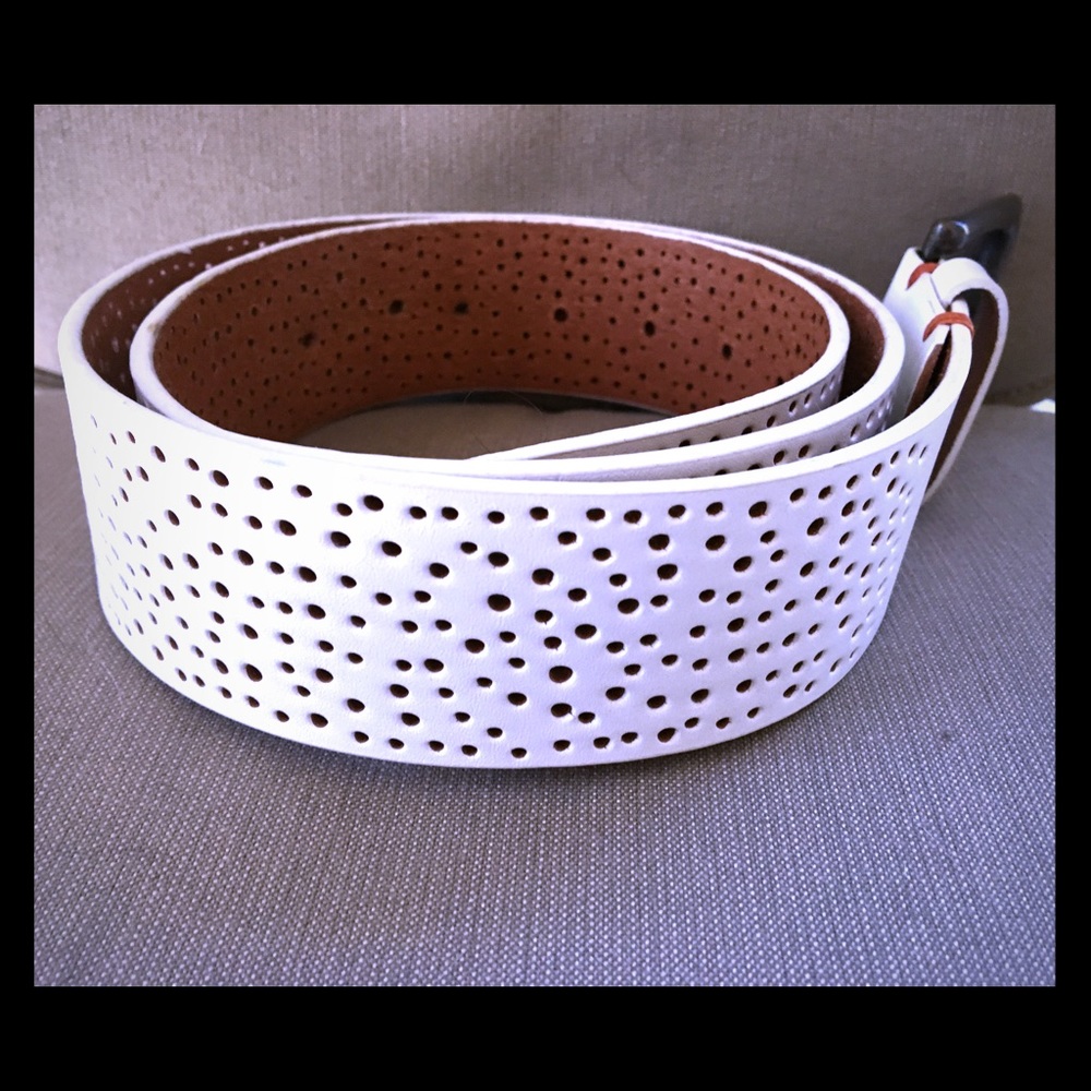 Ted Baker * White Leather Belt * Beautiful